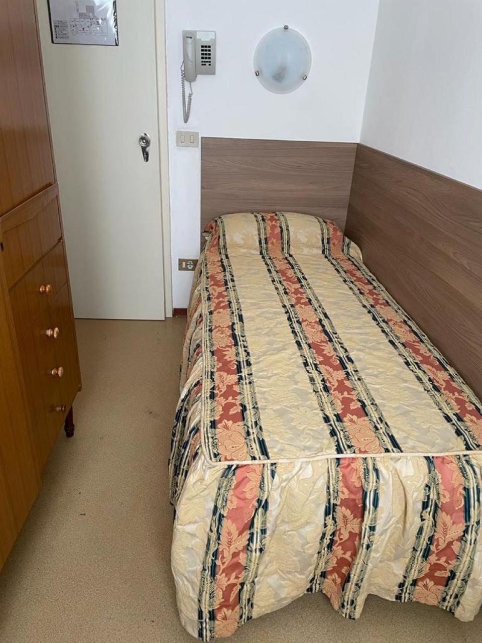 Hotel Stiefel Lignano Sabbiadoro Quarto foto