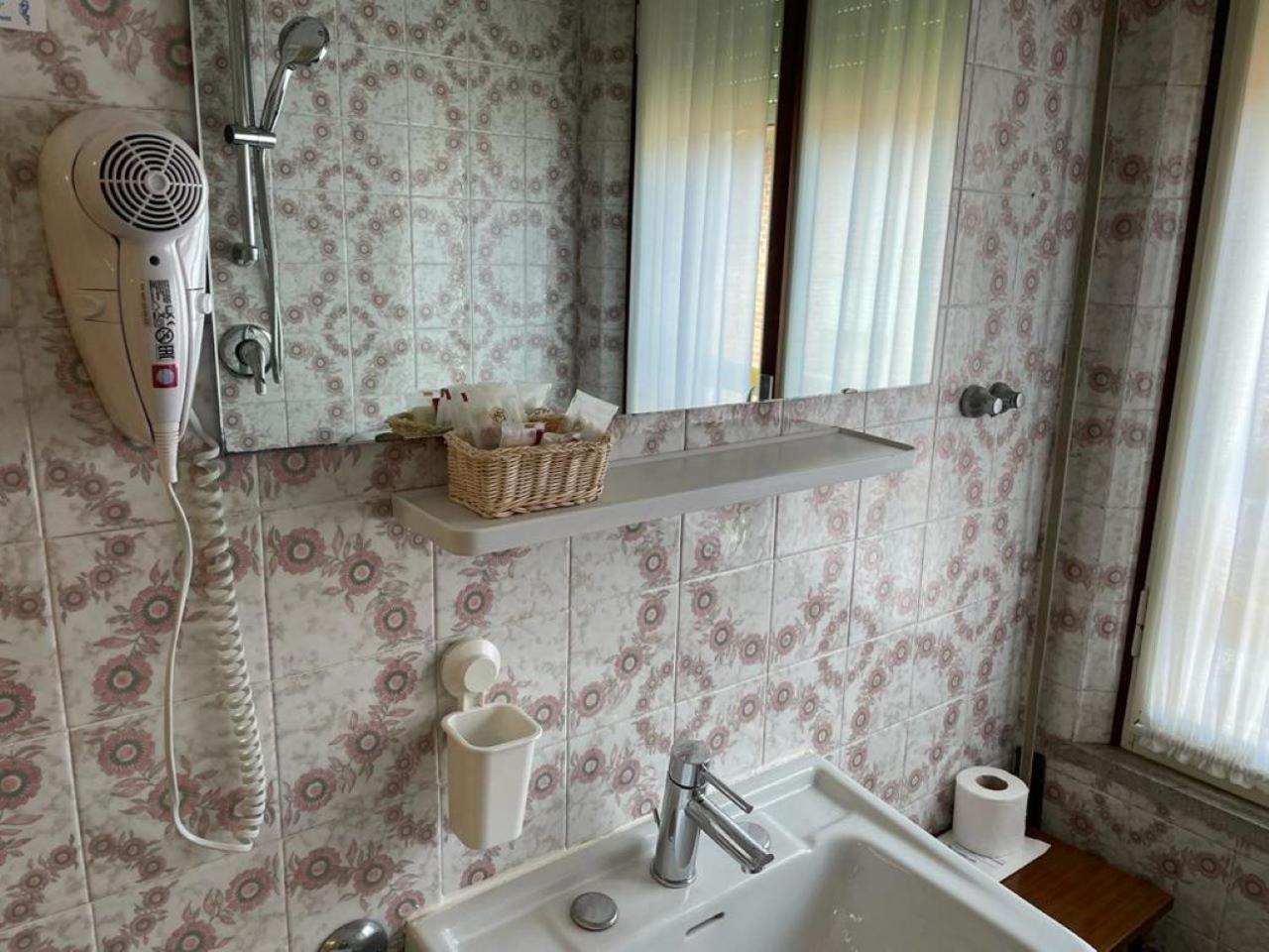 Hotel Stiefel Lignano Sabbiadoro Quarto foto