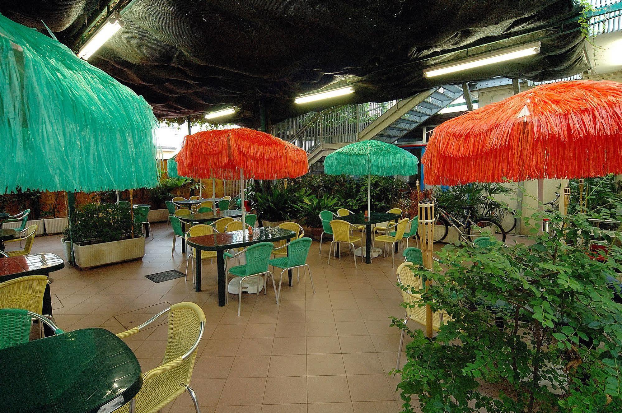 Hotel Stiefel Lignano Sabbiadoro Exterior foto